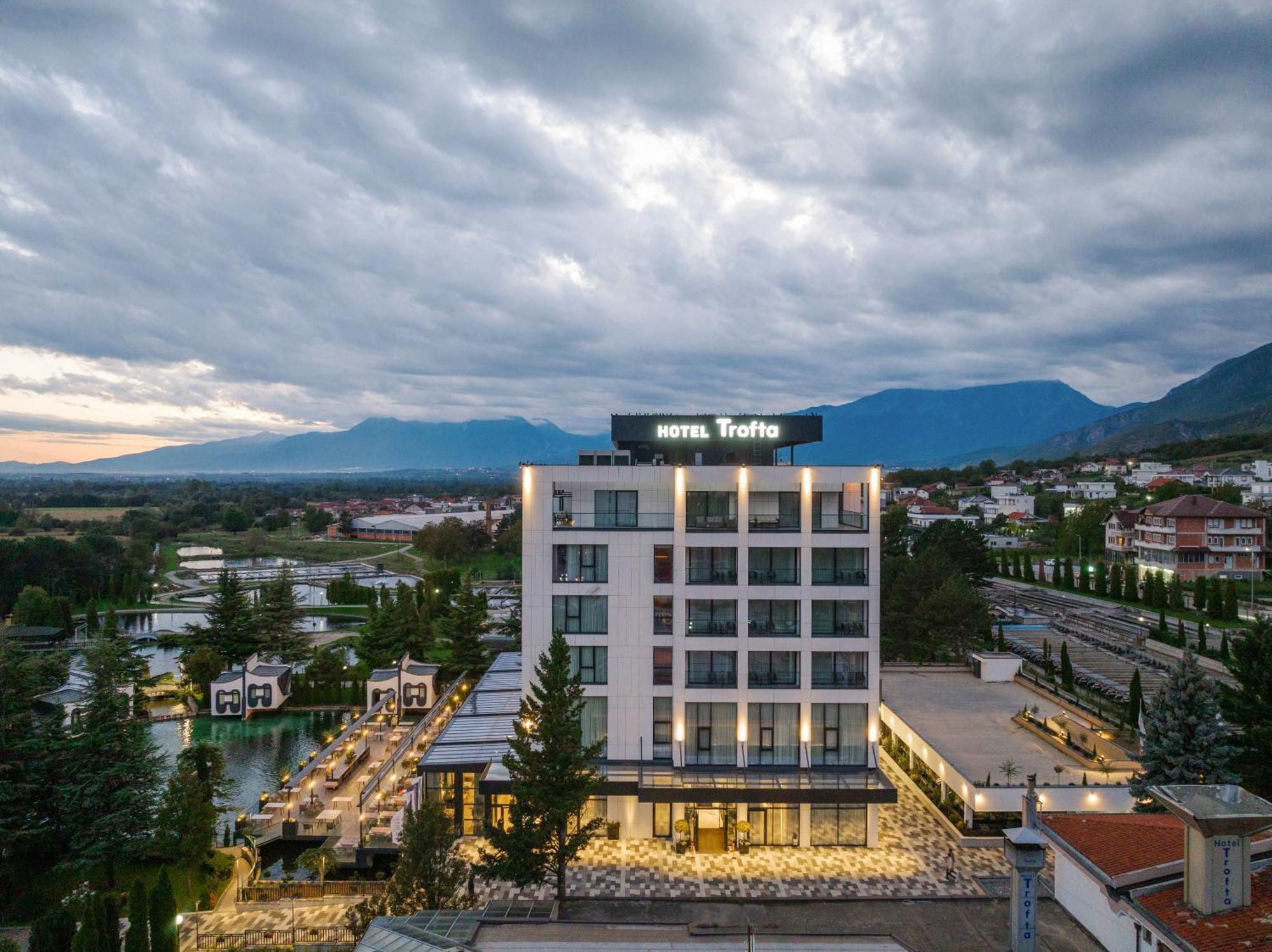 Hotel Trofta Istog Zewnętrze zdjęcie