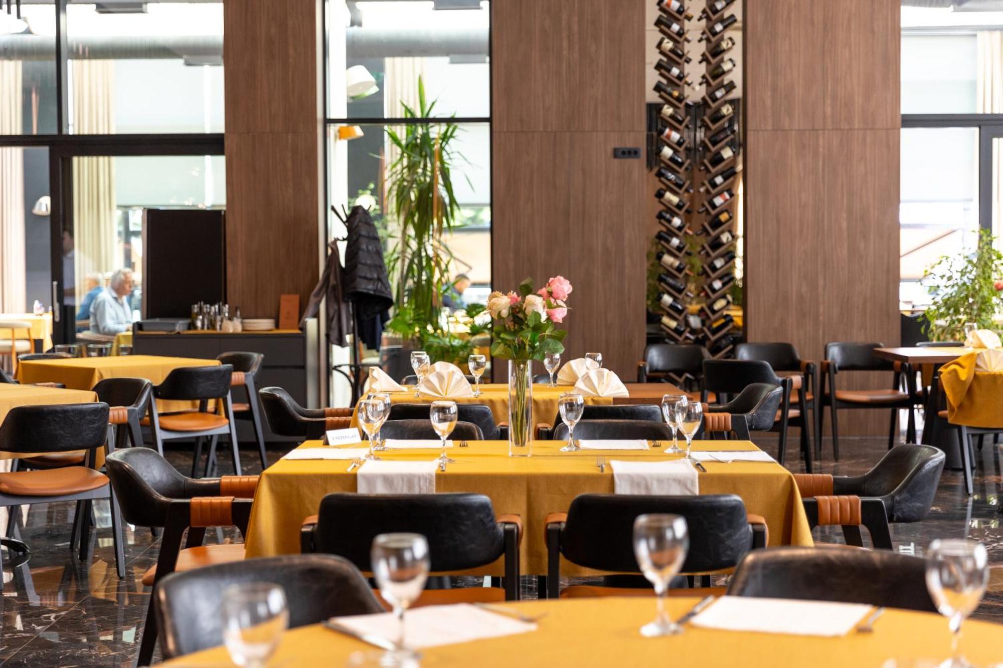 Hotel Trofta Istog Zewnętrze zdjęcie